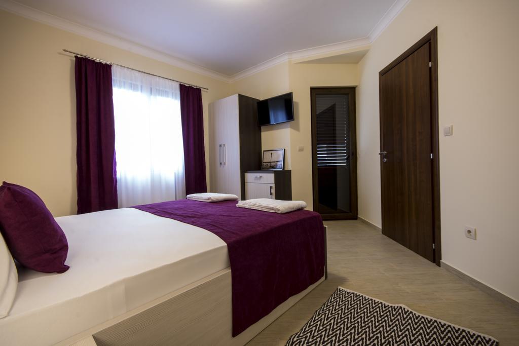 Jedro Apartmani Херцег Нови Екстериор снимка
