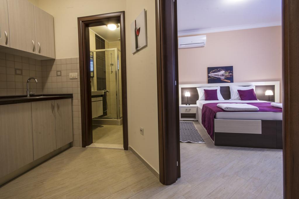 Jedro Apartmani Херцег Нови Екстериор снимка