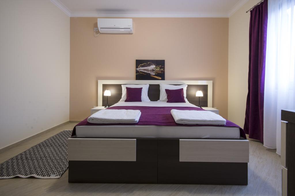 Jedro Apartmani Херцег Нови Екстериор снимка