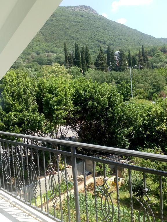 Jedro Apartmani Херцег Нови Екстериор снимка