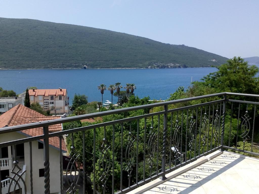 Jedro Apartmani Херцег Нови Екстериор снимка