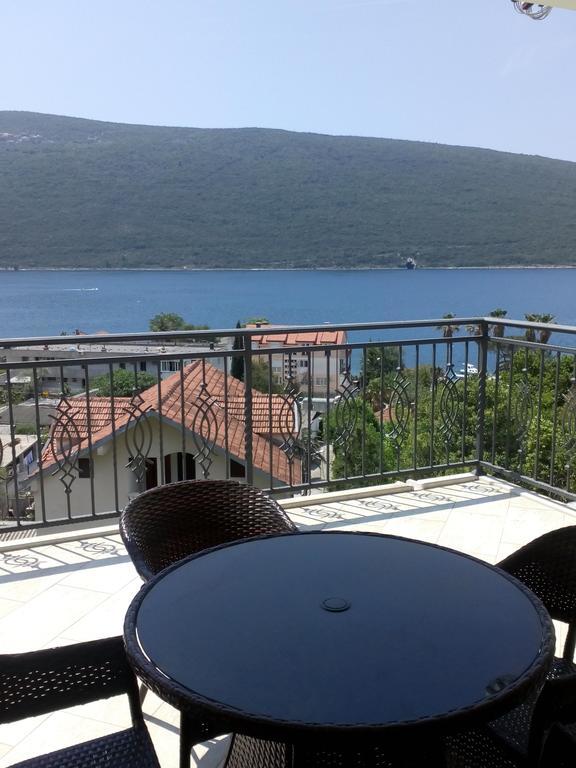 Jedro Apartmani Херцег Нови Екстериор снимка